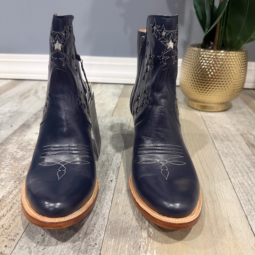 Lucchese Women's Blue Star Ankle Boots - NY Cow Zip Booties Lil Stars - Stardust - Picture 4 of 13